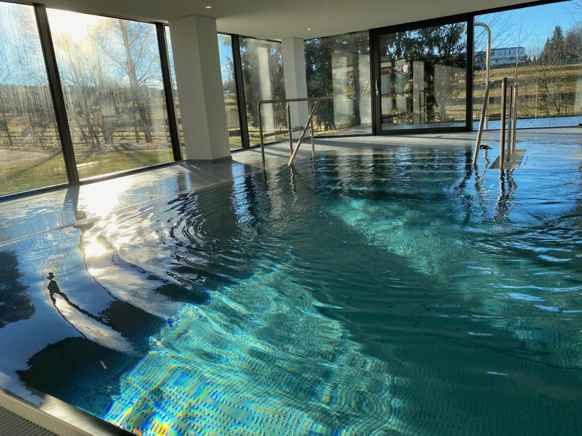 Koenigs Appartement Mit Pool Schluchsee Exterior foto