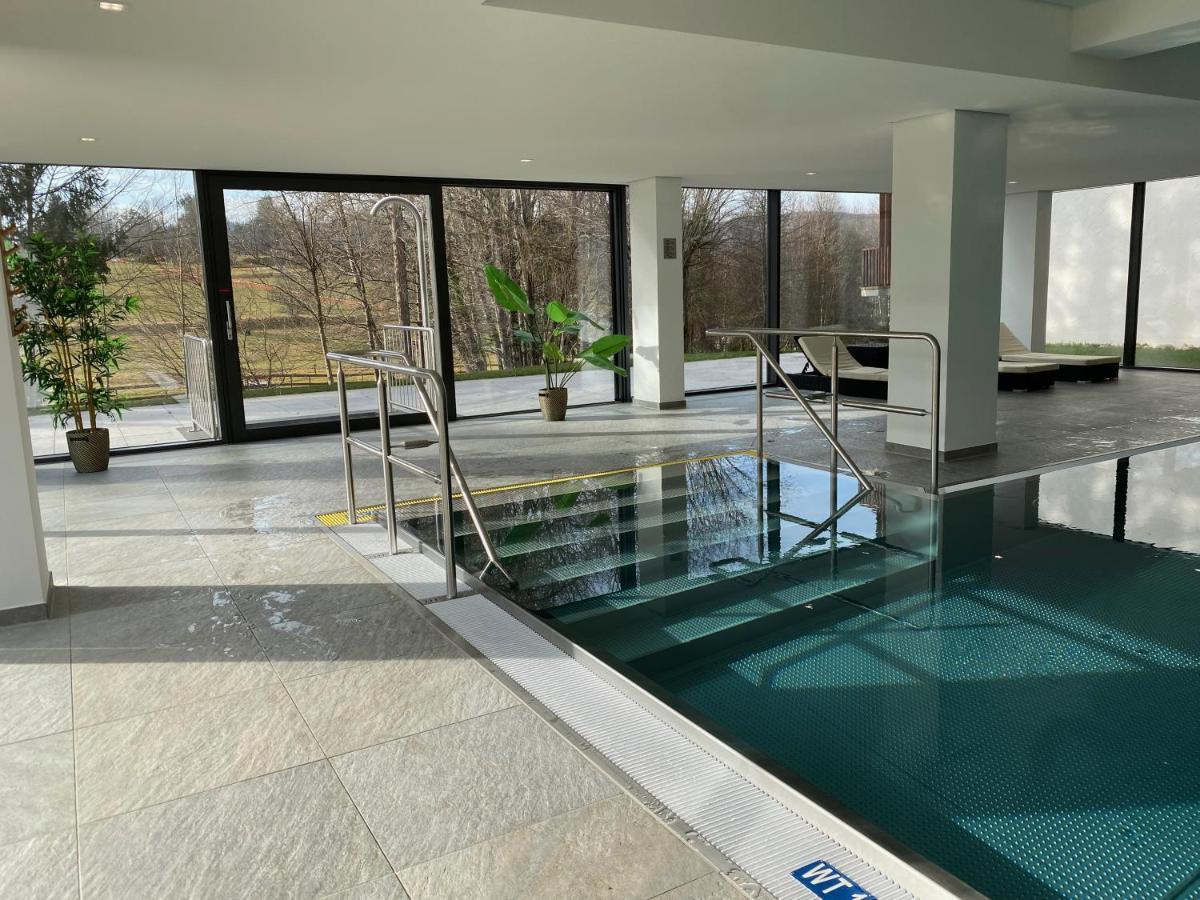 Koenigs Appartement Mit Pool Schluchsee Exterior foto